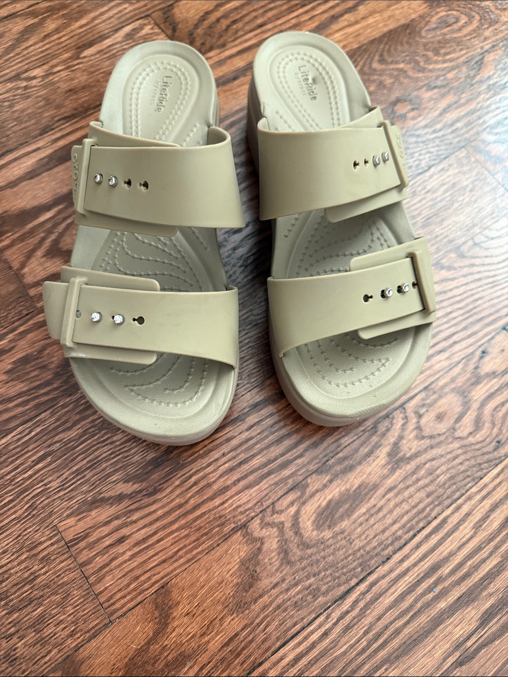 CROCS lite ride size 7 - Picture 3 of 4